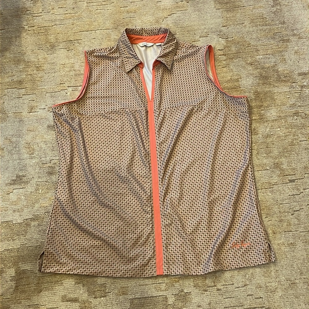 Lady Hagen sleeveless golf shirt- like new, Large